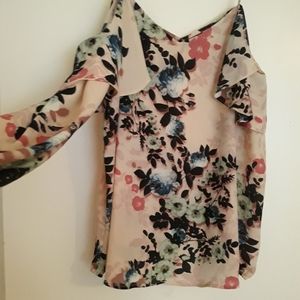 Long sleeves cold shoulder blouse